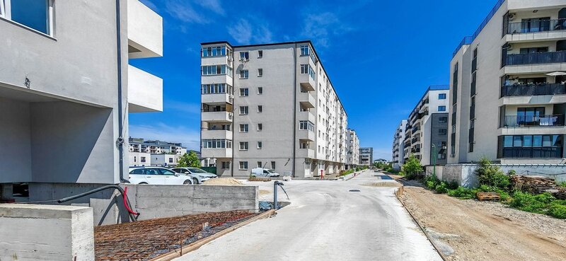 Berceni Apartament 3 camere, decomandat, etaj 5,